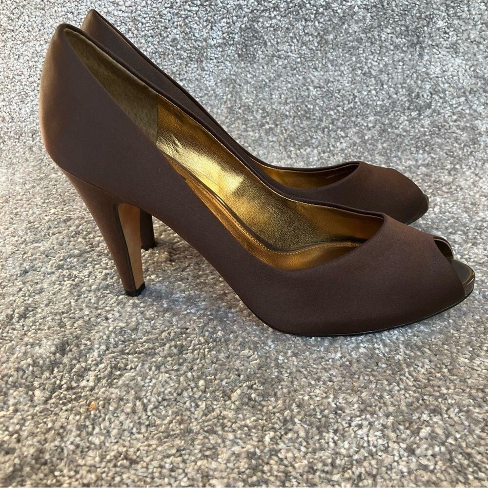 Glint Brown Peep Toe Heels Womens Size 10 Satin Pumps Classic Dress Shoes